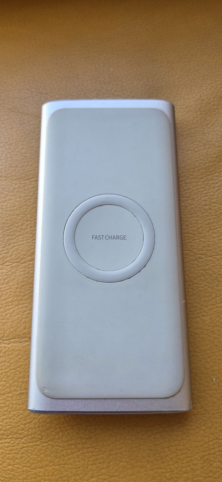 Продам пауербанк Samsung