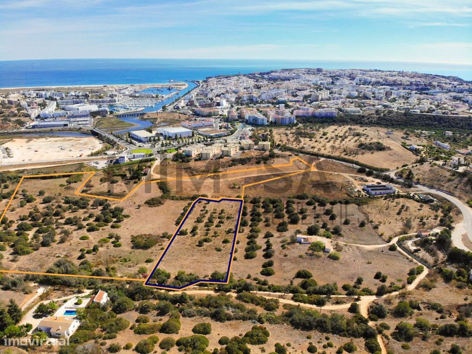 Excelente terreno para construção de blocos apartamentos em Lagos