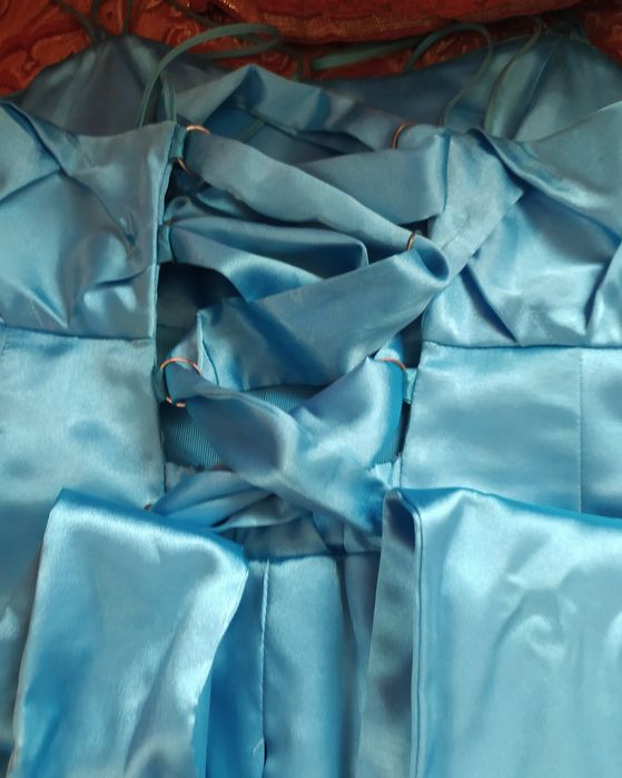 Нарядне красиве плаття