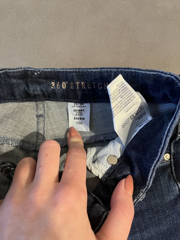 Granatowe jeansy H&M 25/30 modelujące stretch