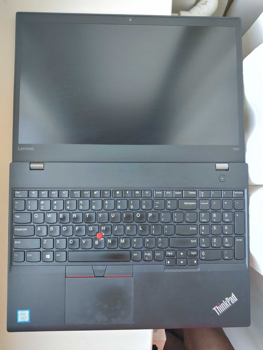 Lenovo Thinkpad T570 i5-7300u 8GB ssd 256GB IPS FHD 4часа