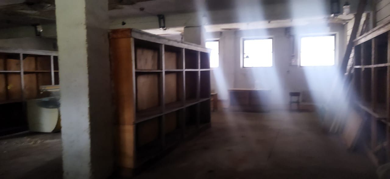 Продам 2 склада в смт Вапнярка