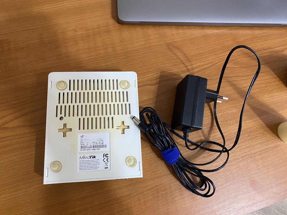 Wi-Fi Роутер 1gb  - MikroTik hAP ac