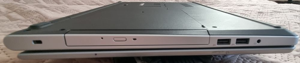 Dell inspiron 5759FullHD/i7-6500/4×2,5-3,1/ram12/ssd250/Radeon R5 4gb