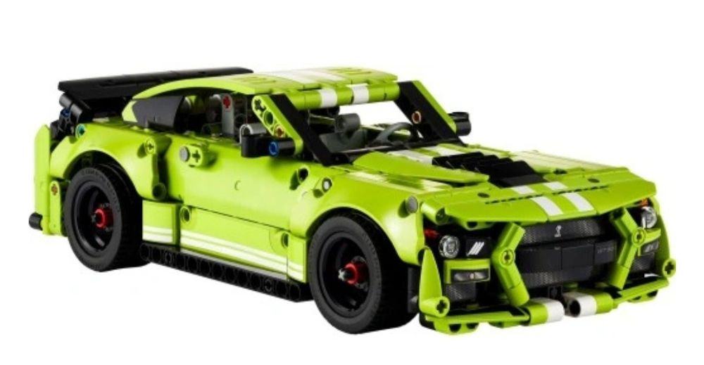 LEGO Technic Ford Mustang Shelby GT500 Pull Back 42138