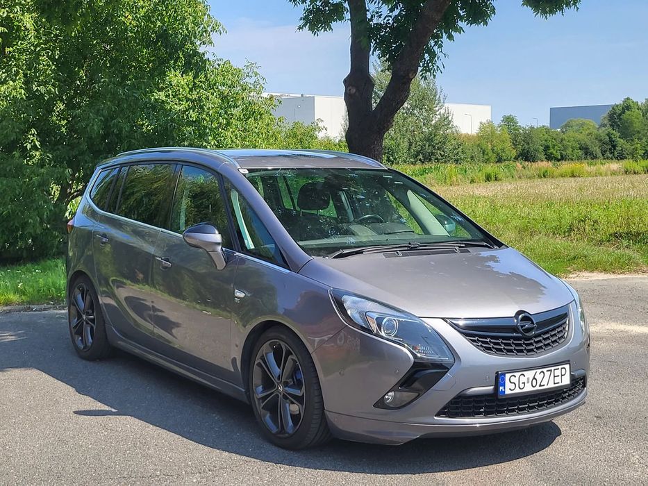 Opel Zafira 1.4 Turbo Sport, OPC Line