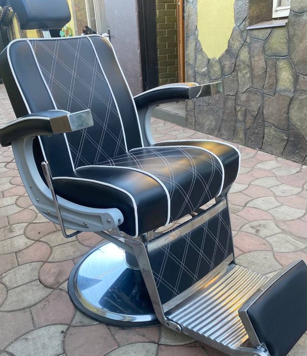 Перукарське барберське крісло