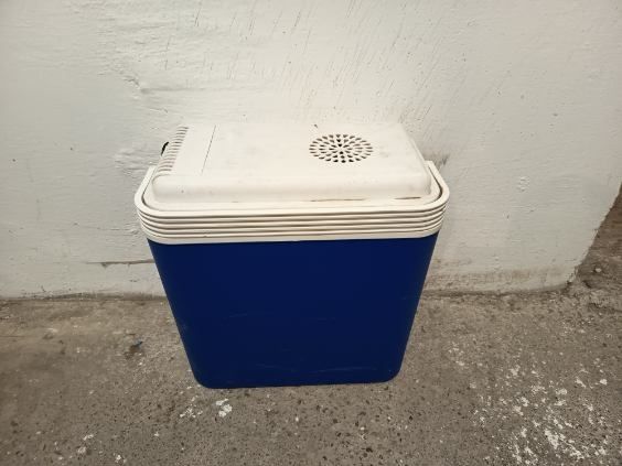 Lodówka turystyczna samochodowa