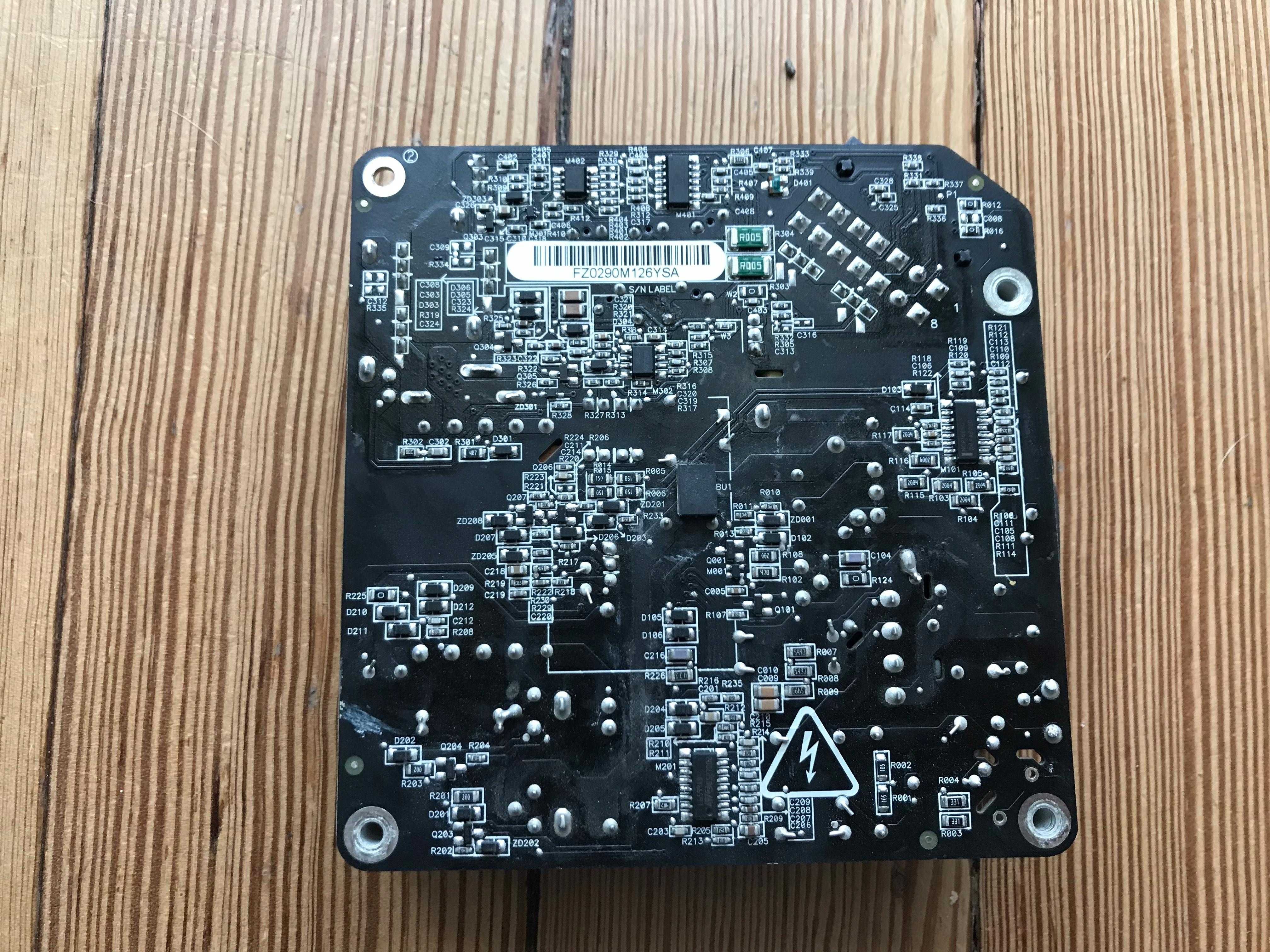 Блок питания IMac 21 A1311 2009 - 2011 661-5299 614-0444 ADP-200DFB