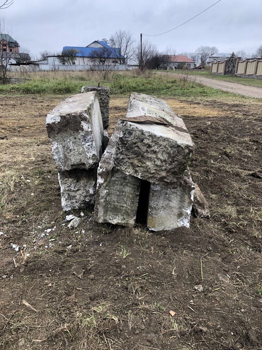 Продам фундаментні блоки