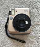 Polaroid Instax Mini 70 Dourado + Pack 10 Filme
