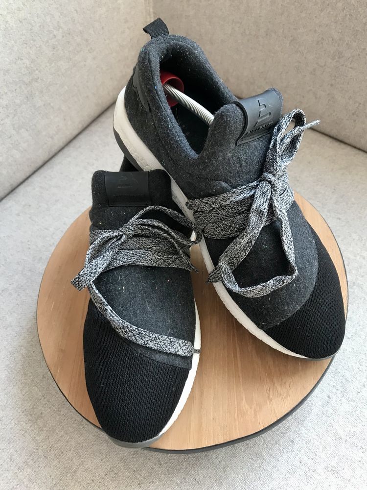 Sneakersy Bullboxer pełne materialowe 40