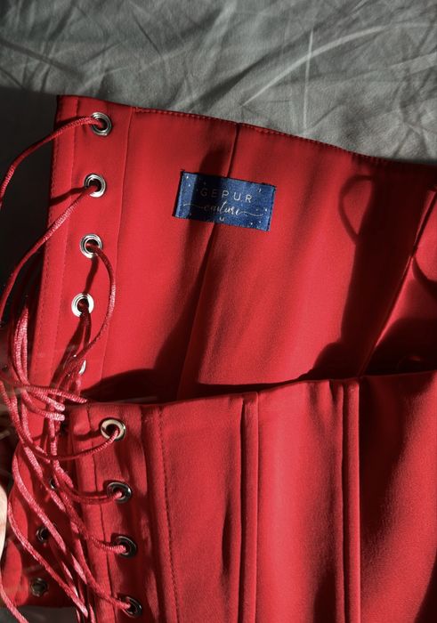 Корсет сатиновий Гепюр