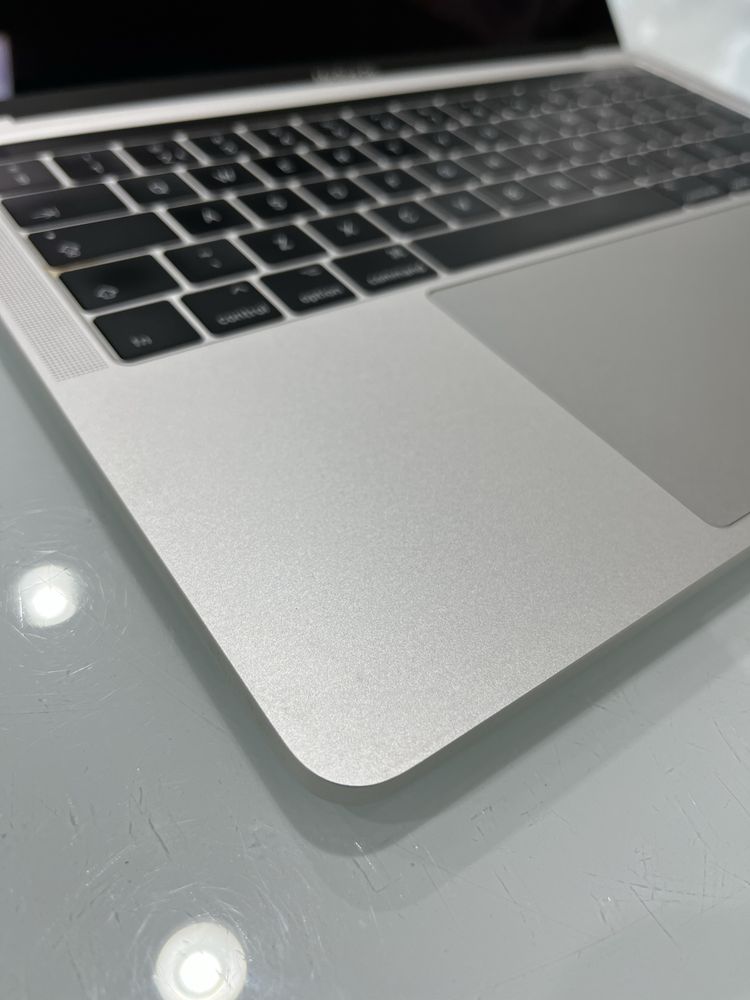 Macbook Pro 13 2017 i5 16GB RAM 256GB SSD Como Novo