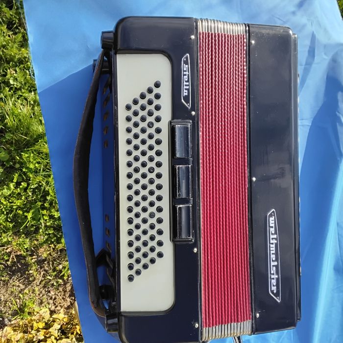Akordeon Weltmaister Stella 80