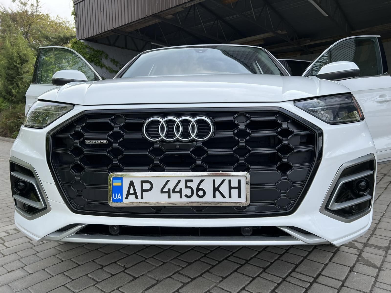 Audi Q5 Premium Plus 45 S-Line 2023 года