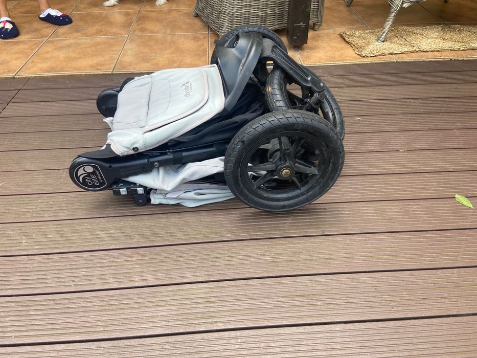 Wózek spacerowy z gondolą Baby Jogger City Elite