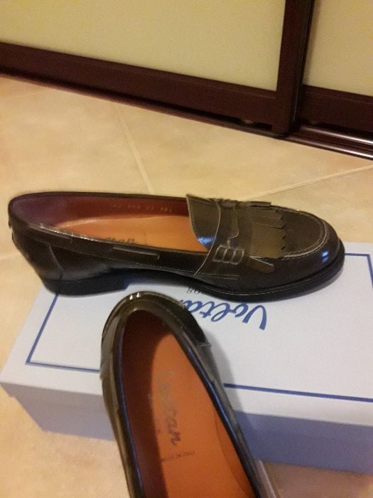 Продам женские итальянские мокасины