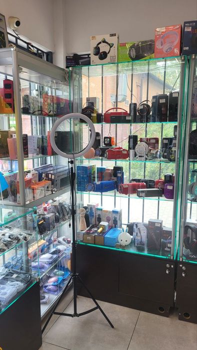 Продаж готового бізнесу: магазин аксесуарів "Смарт Кейс"