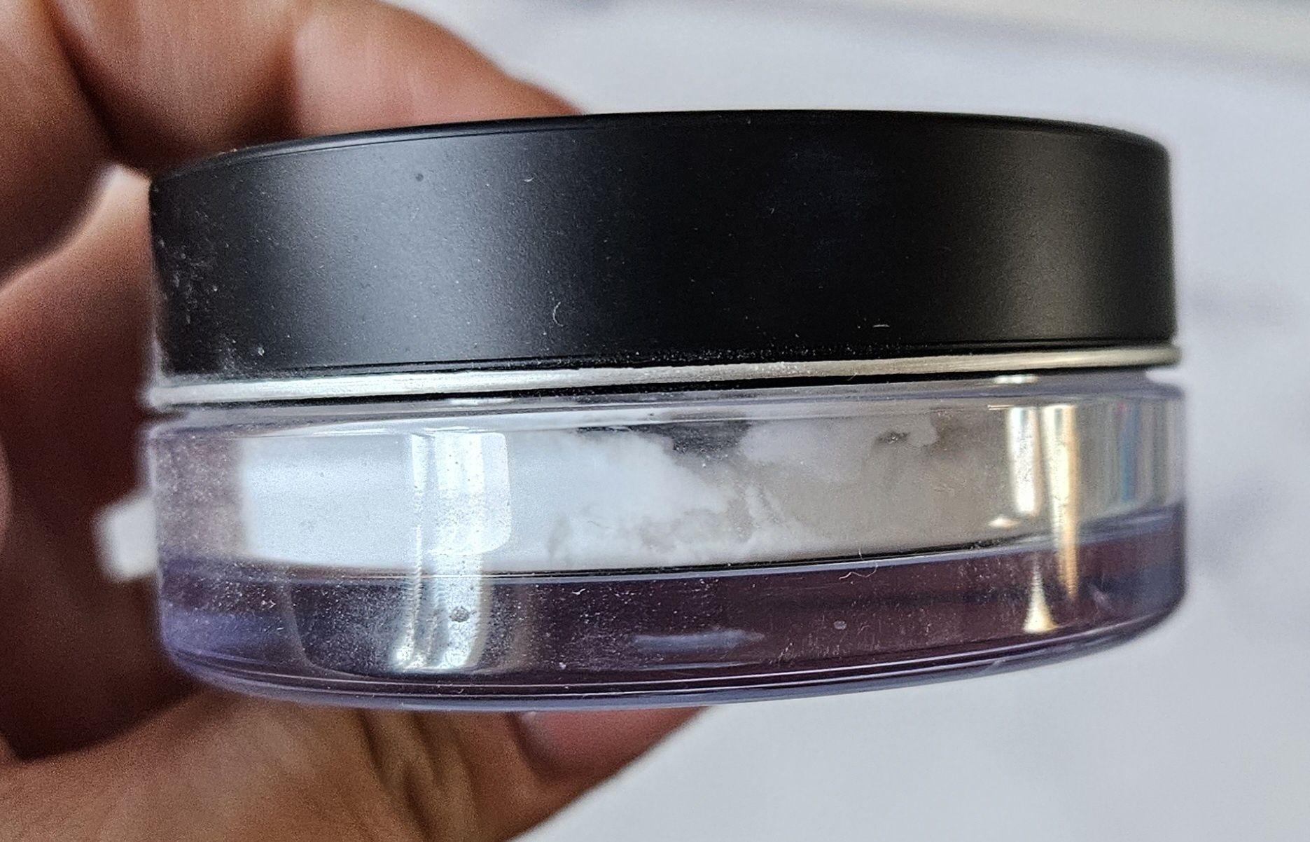 Puder sypki ultra HD make up for ever
Tylko spróbowany