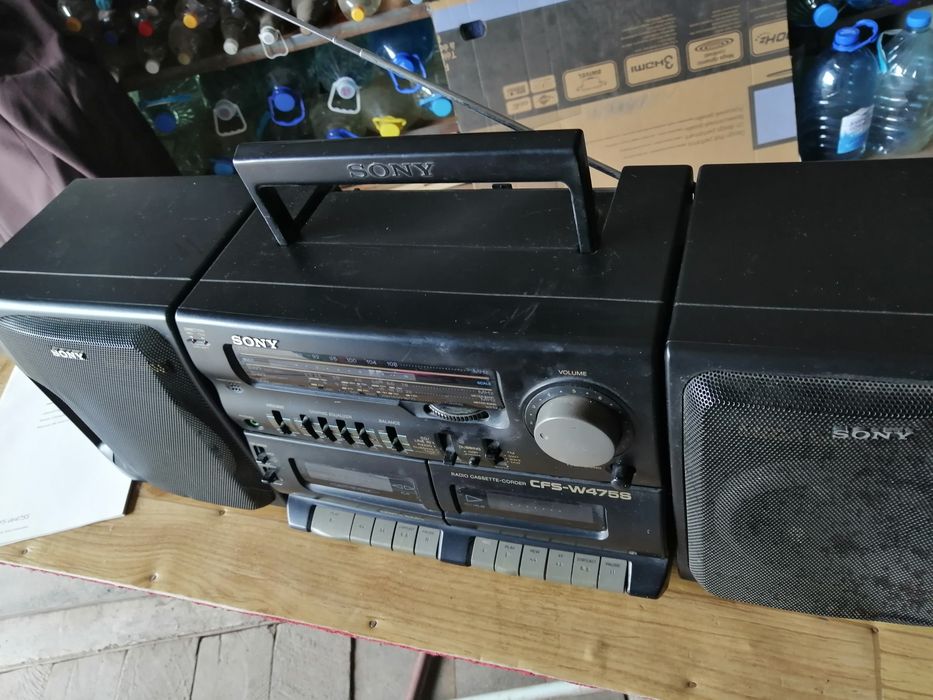 Радиомагнитола-двухкассетник.