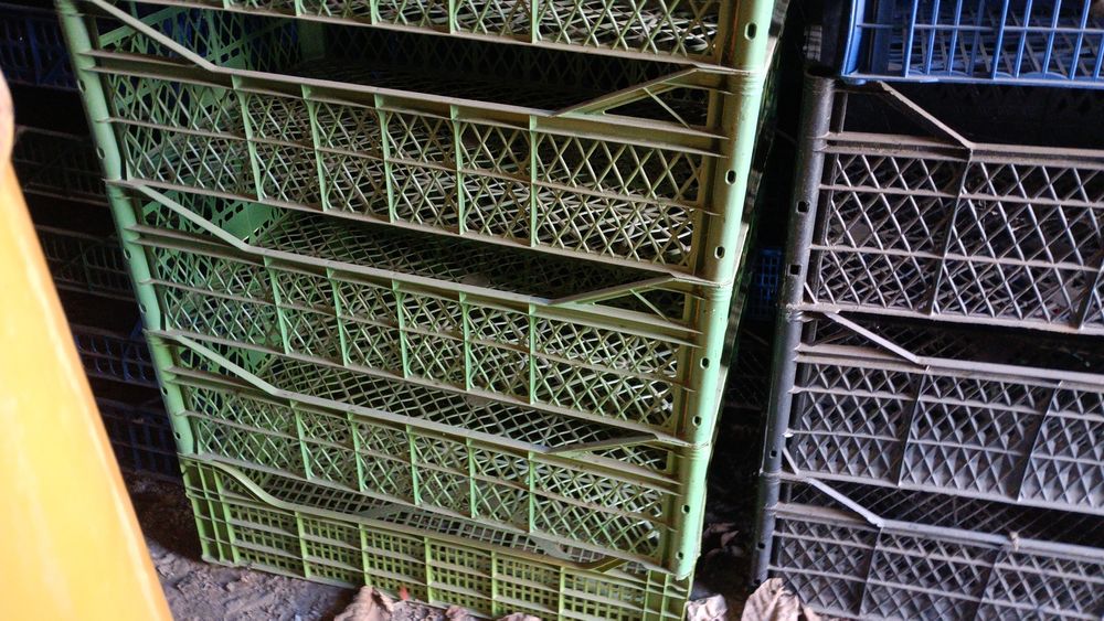 Ящики пластикові.  .