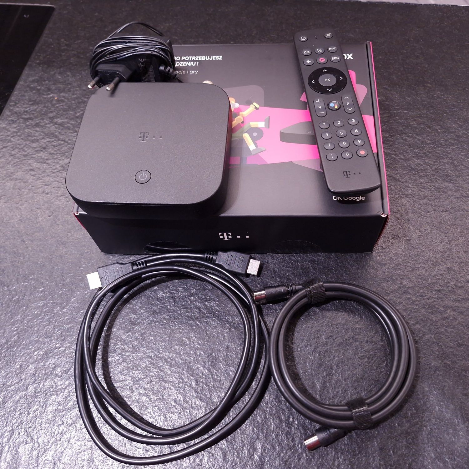 Dekoder T-MOBILE Magenta TV Multirioom STB-HY4402 jak chromecast