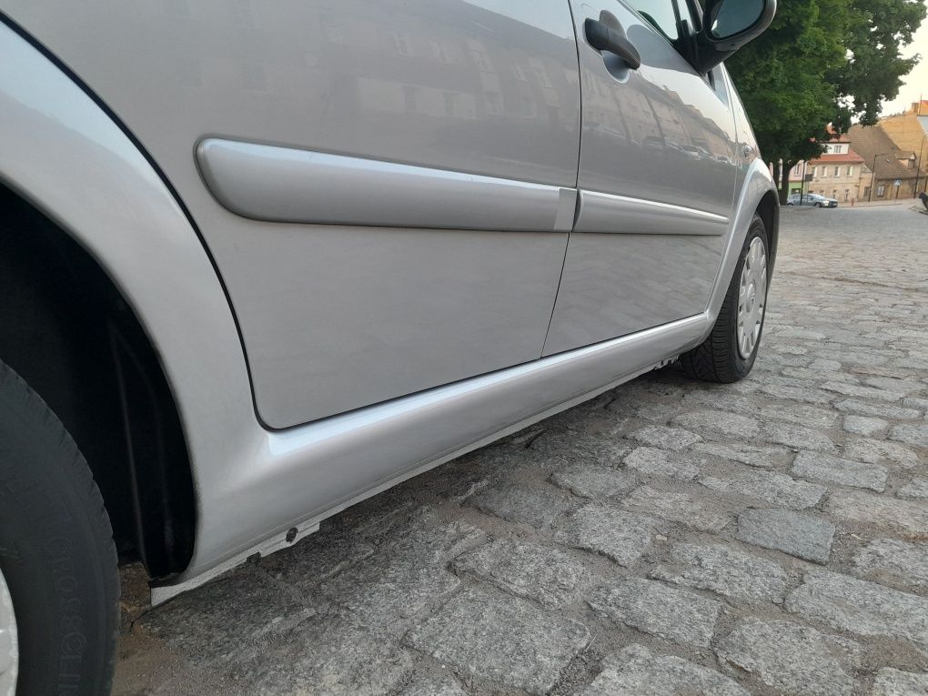 Citroen C3 1,1 + Gaz 2007r  Klimatyzacja Doinwestowany