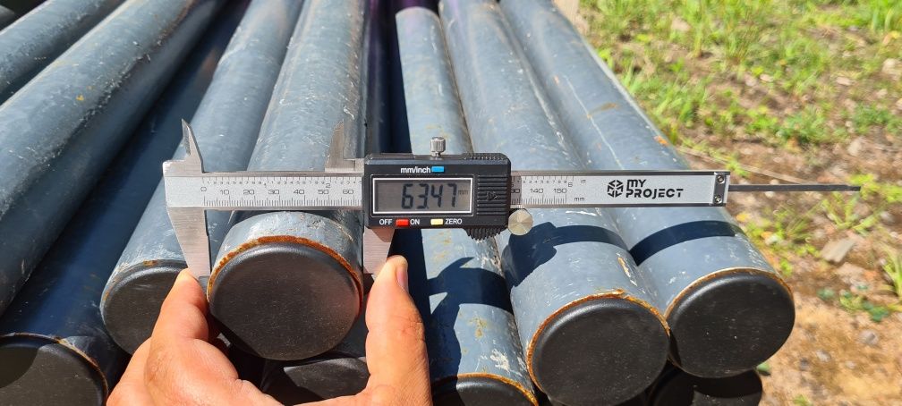 Solidne słupki pod siatkę – tylko 50 zł/szt. z rury fi 63,5x3,6