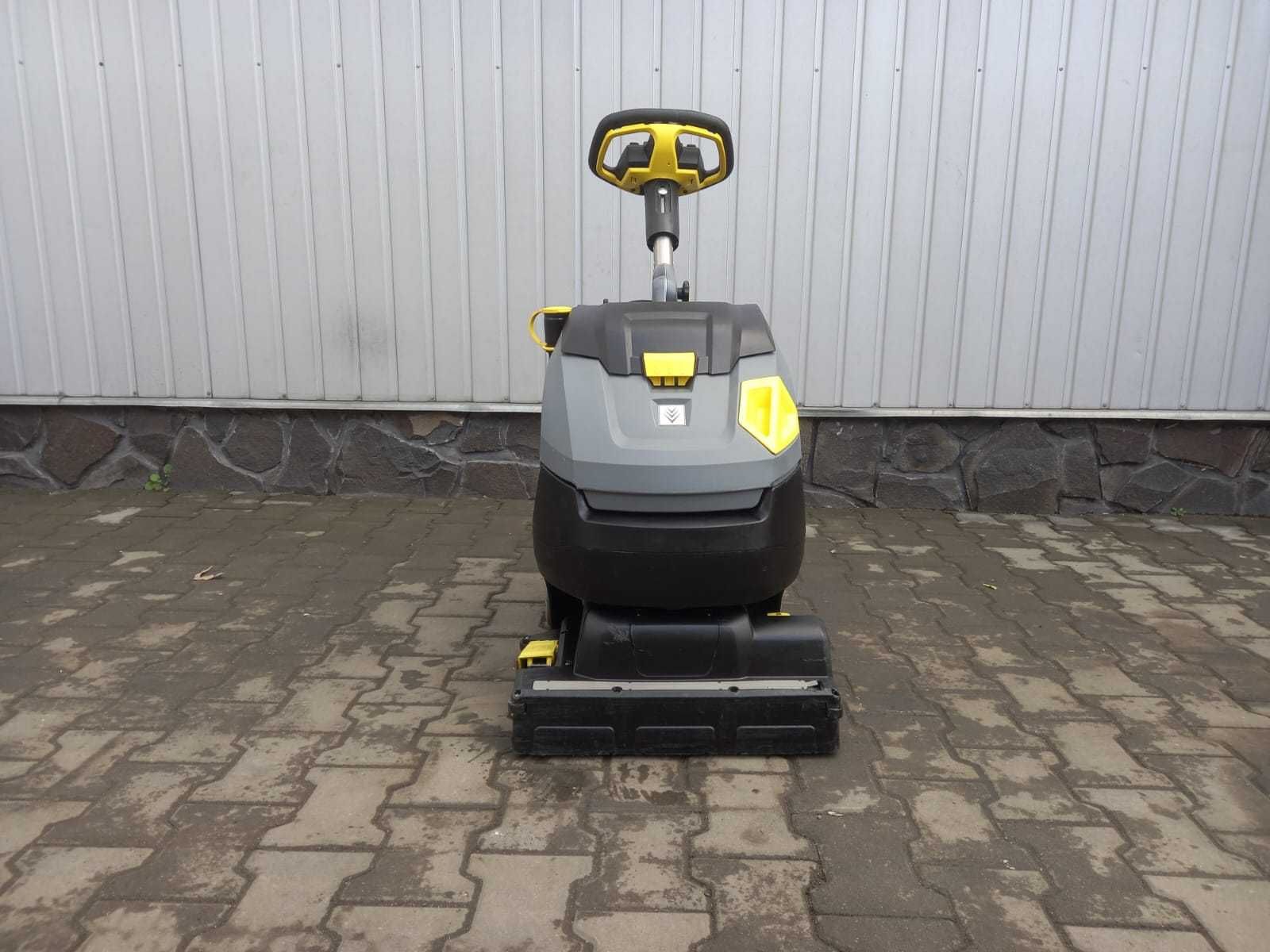 Profesjonalna szorowarka Karcher BR 45/22 C