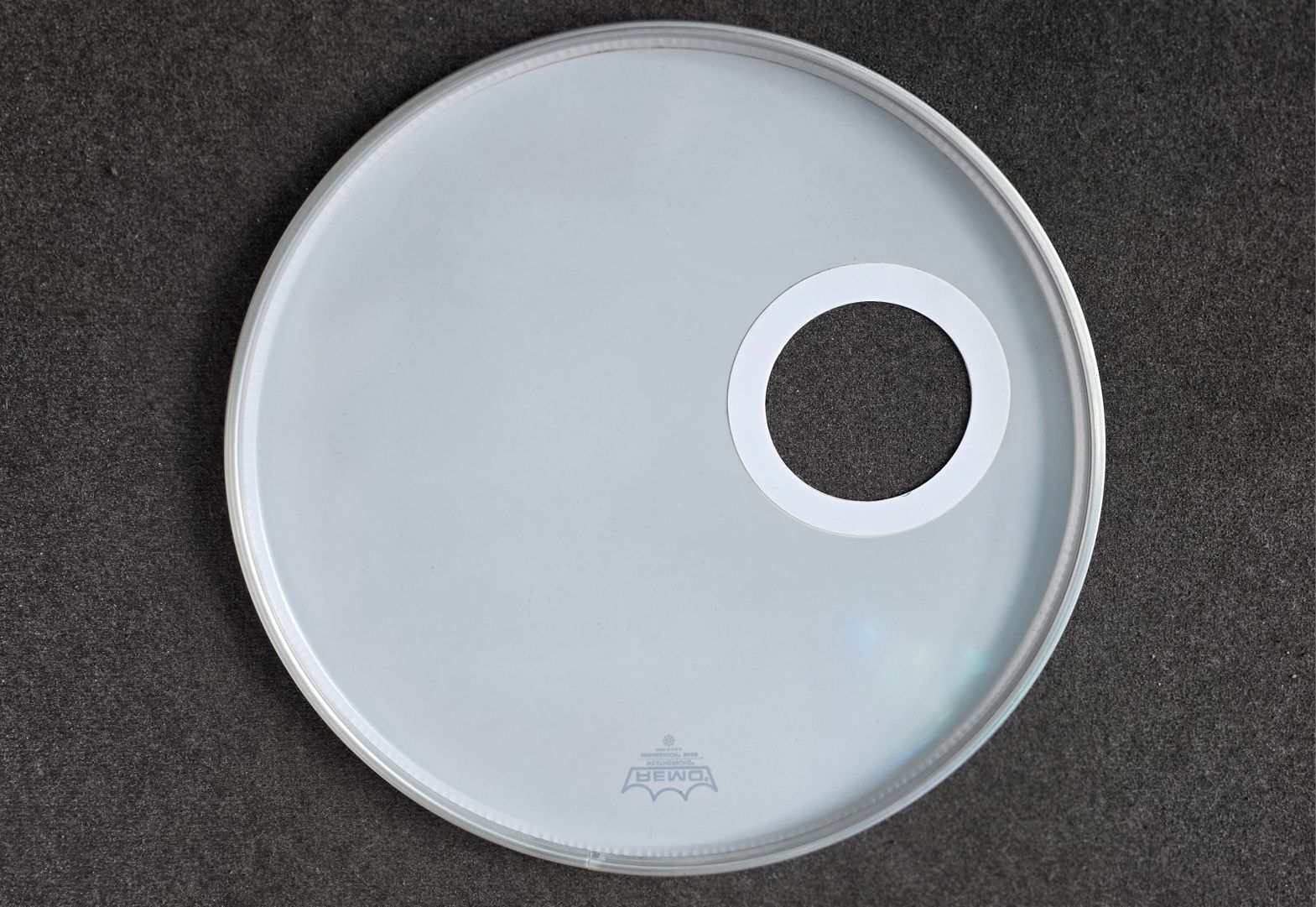 Naciąg Remo Ambassador Smooth White 22 Rezo