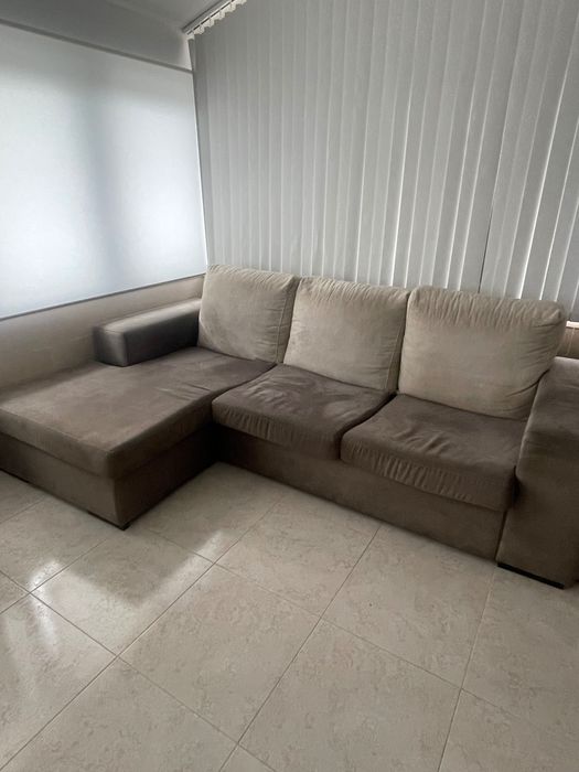 Sofá com chaiselong