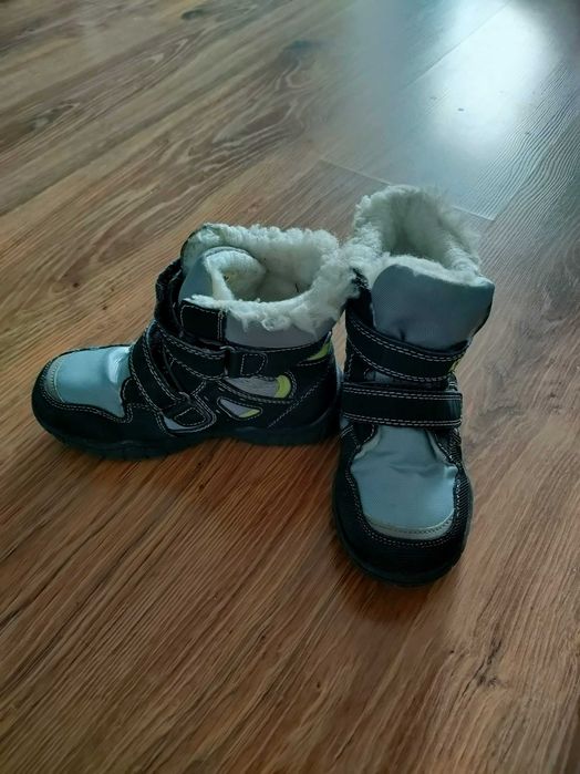 Wysokie buty zimowe chłopięce