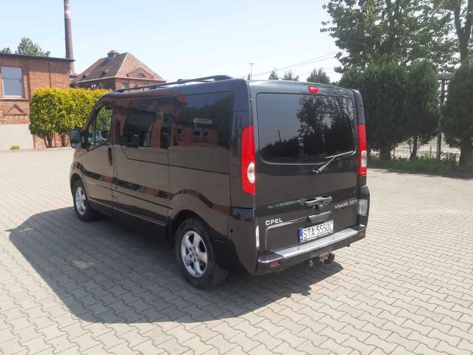 Wynajem bus 9 osobowy Vivaro  - bez limitu km, bez kierowcy, winiety