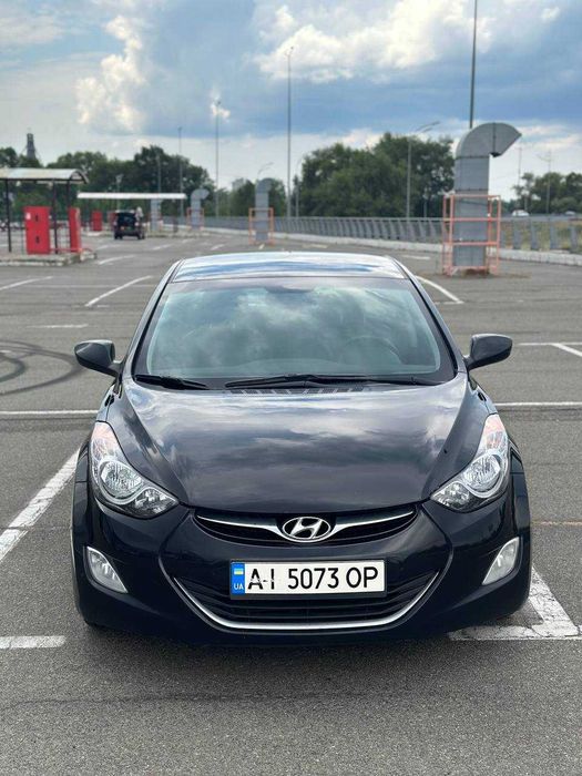 Hyundai Elantra 2011