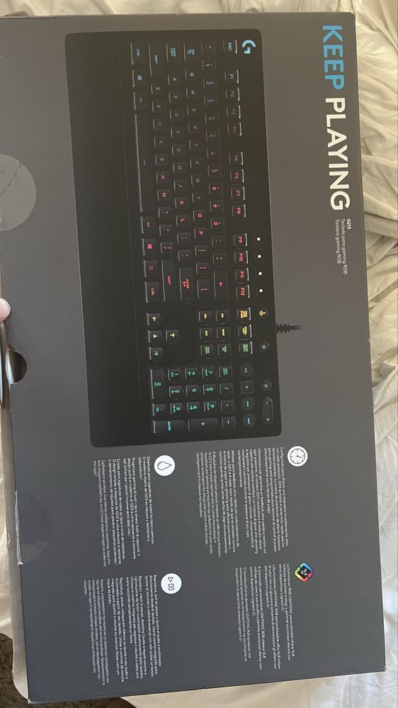 Teclado gaming Logitech G213