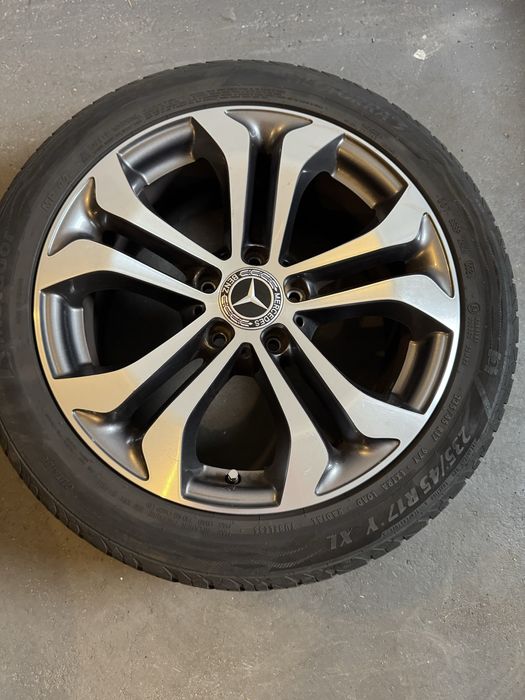 Alufelgi rozmiar 17 z oponami letnimi 235/45/17