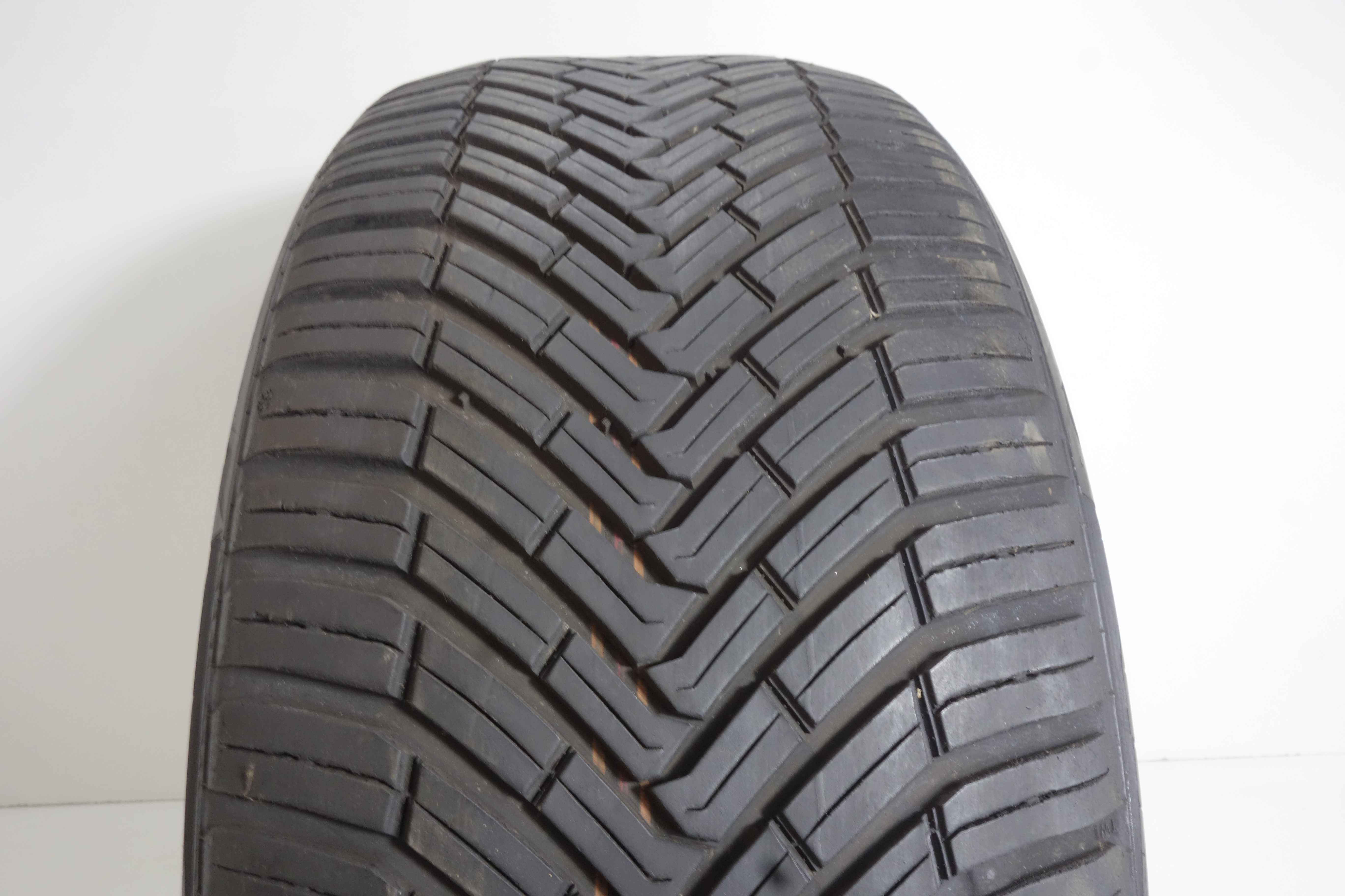 Opony całoroczne 235/40/19 - CONTINENTAL All Season Contact XL