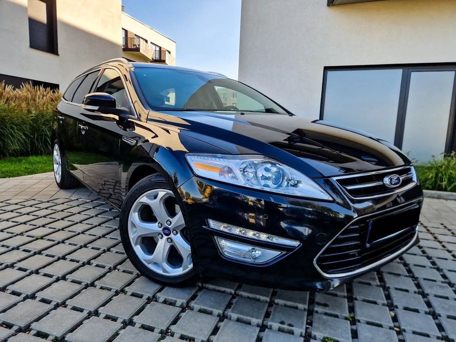 Ford Mondeo PIĘKNY CZARNY+Convers+Skóra+Xenon+Alu18+NAWI+serwis+keylees+KAMERA+