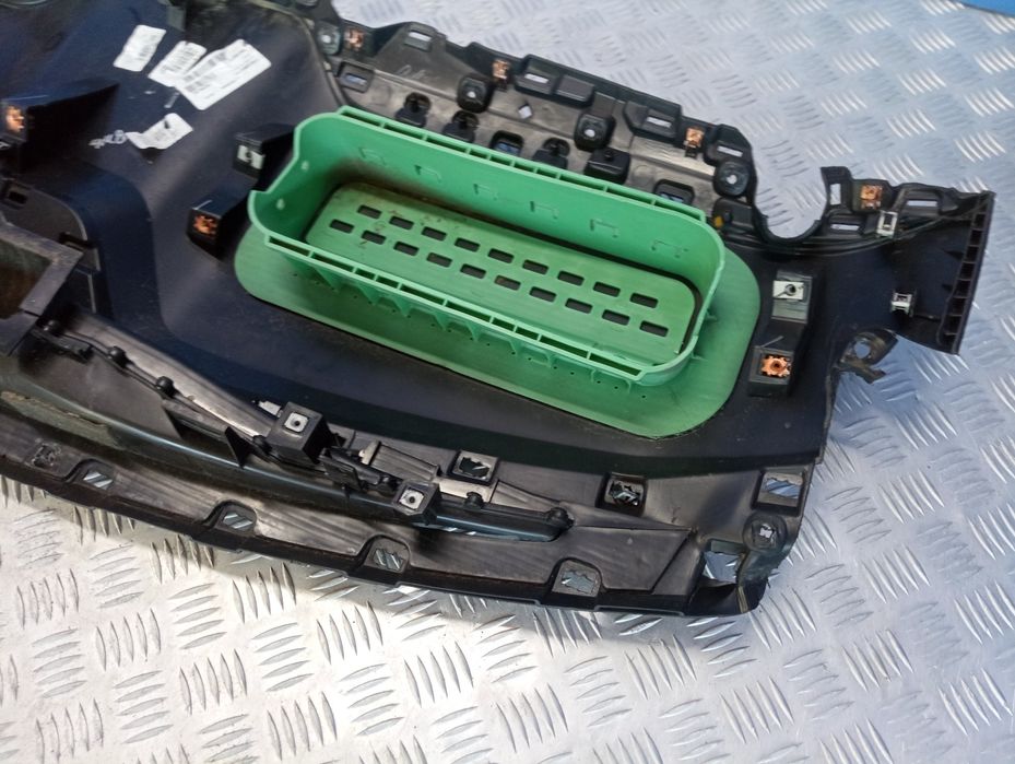 Накладка на торпедо Mustang Mach Premium молдинг Розборка Мустанг