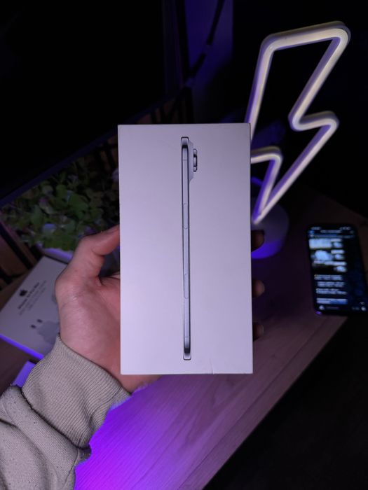 iPhone 17 Air 256Gb Sky Blue • Гаратнія 1 рік!