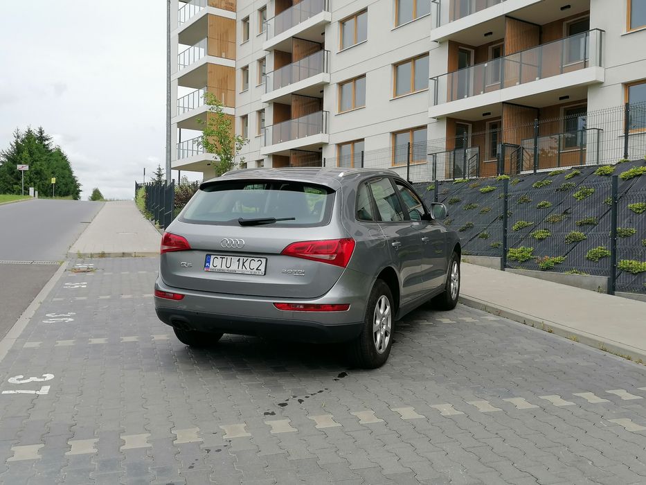 Audi Q5 / 2011 / Quattro / 2.0 TDI / Manual ///