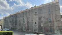 Wynajem, montaż rusztowań elewacyjnych plettac