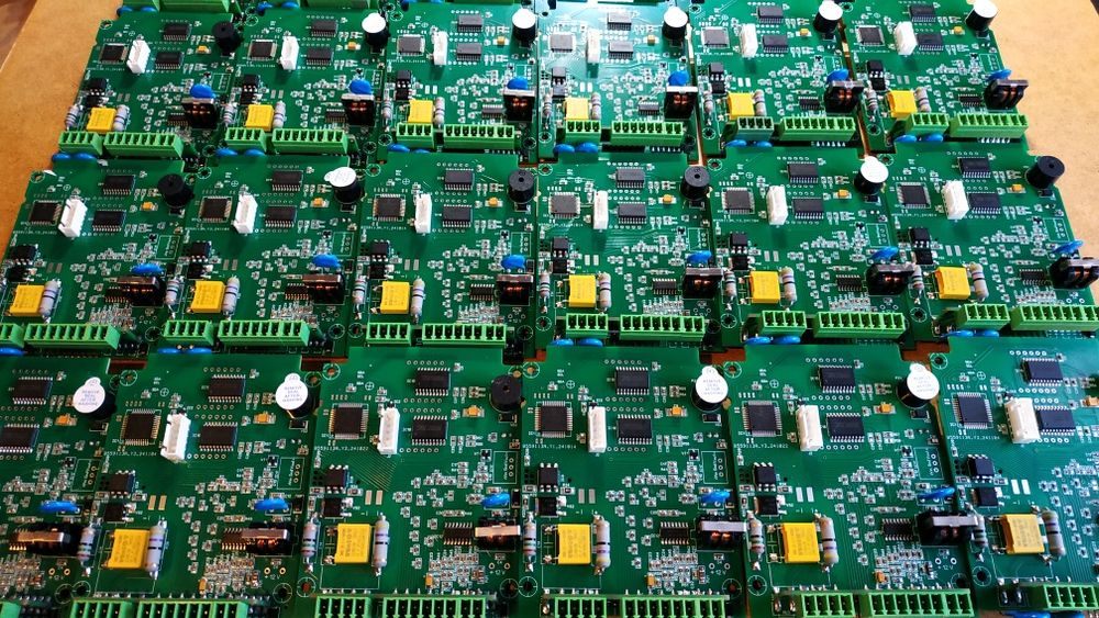 Пайка, сборка печатных плат, электронных устройств.