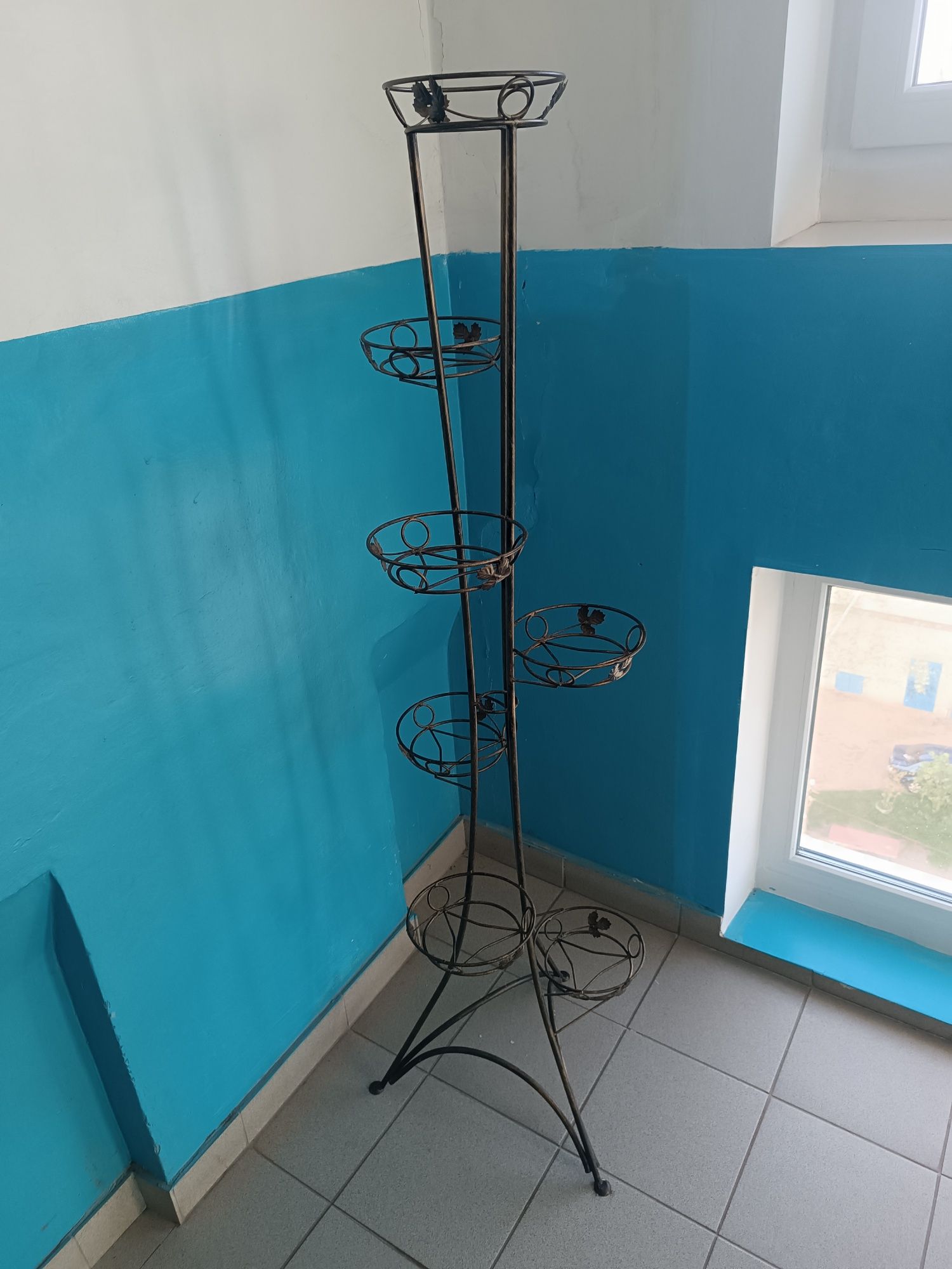 Подставка для цветов