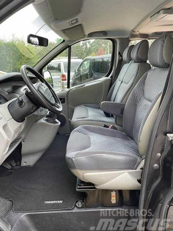 Розбірка Renault Trafic 2, 3 разборка Рено Трафік шрот б у запчастини