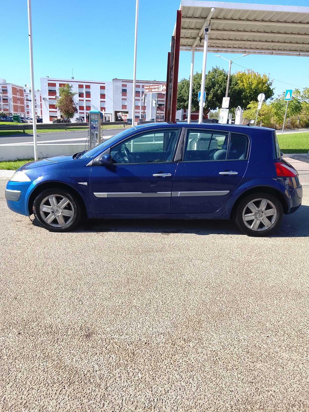 Vendo ou troco Renault Megane