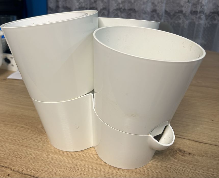 Doniczka biała 3 w 1, samonawadniajaca