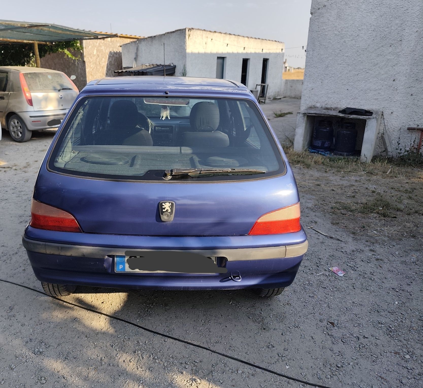 Peugeot 106. Bom estado.