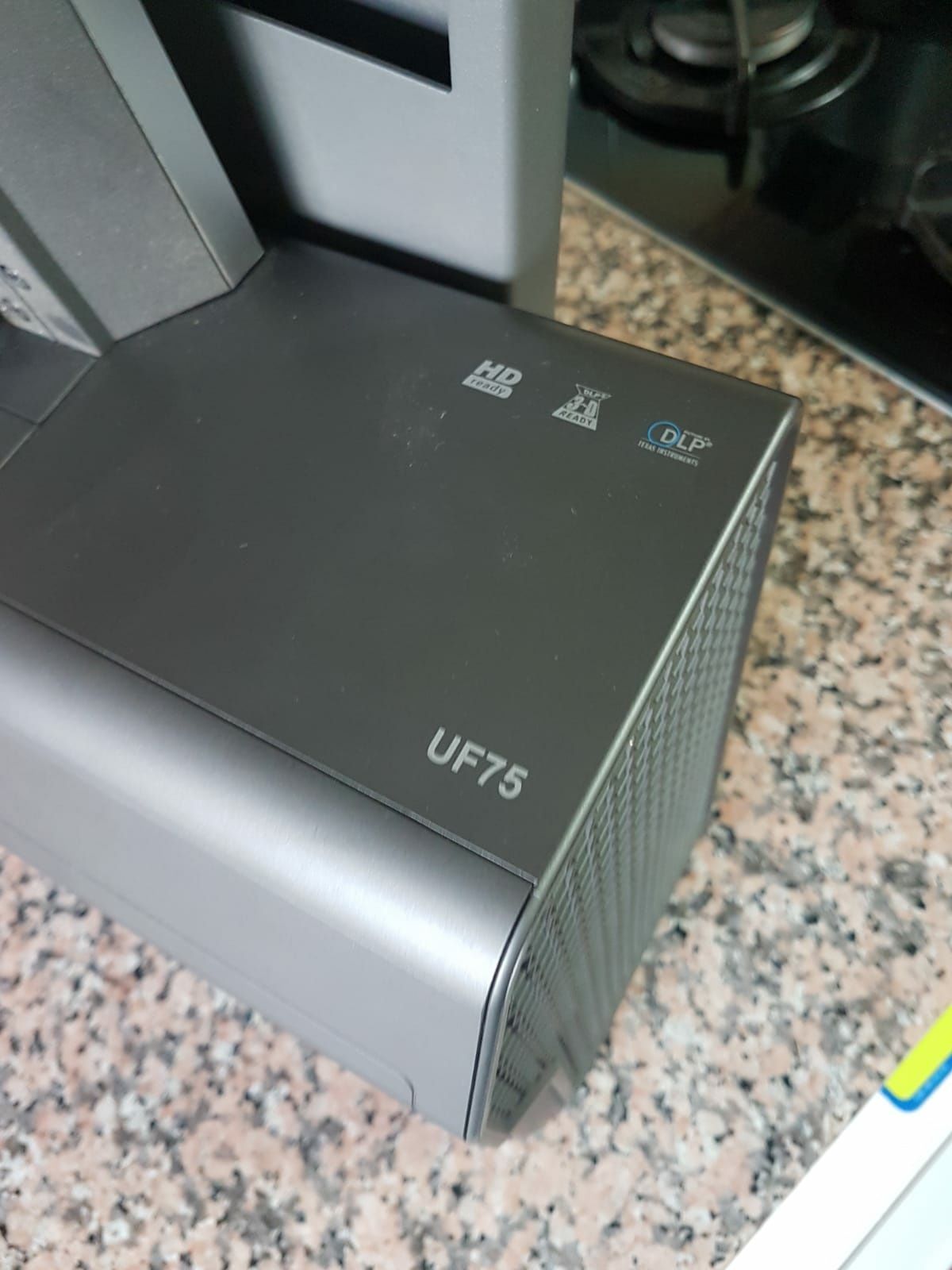 Projector smart UF75 avariadoo